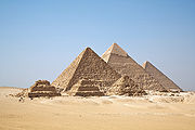 180px-All_Gizah_Pyramids